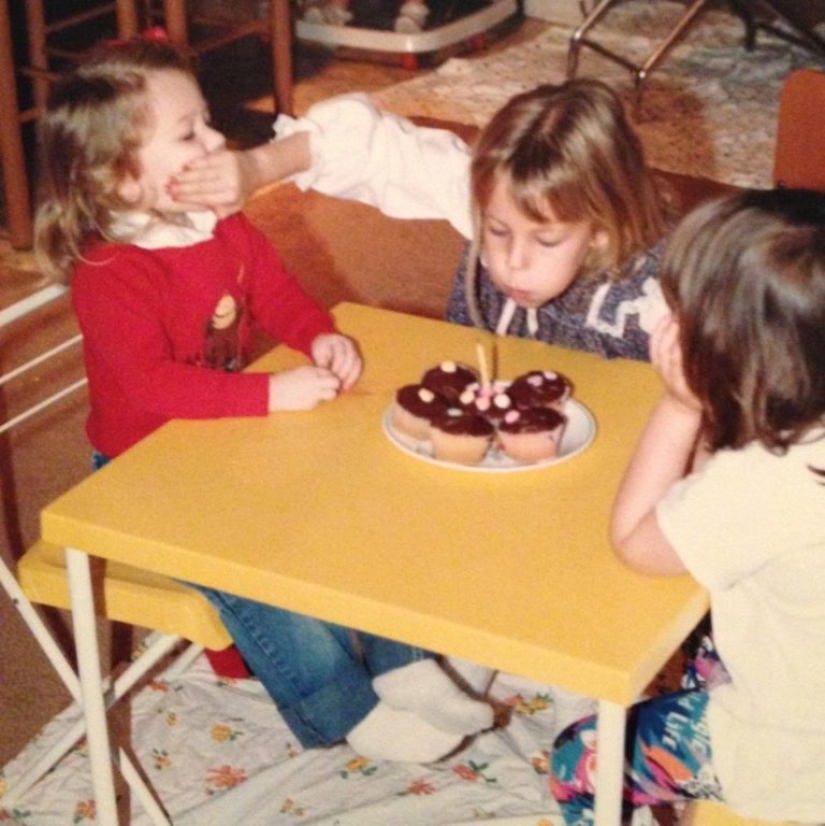 22 photos that perfectly convey what it means to live with brothers and sisters