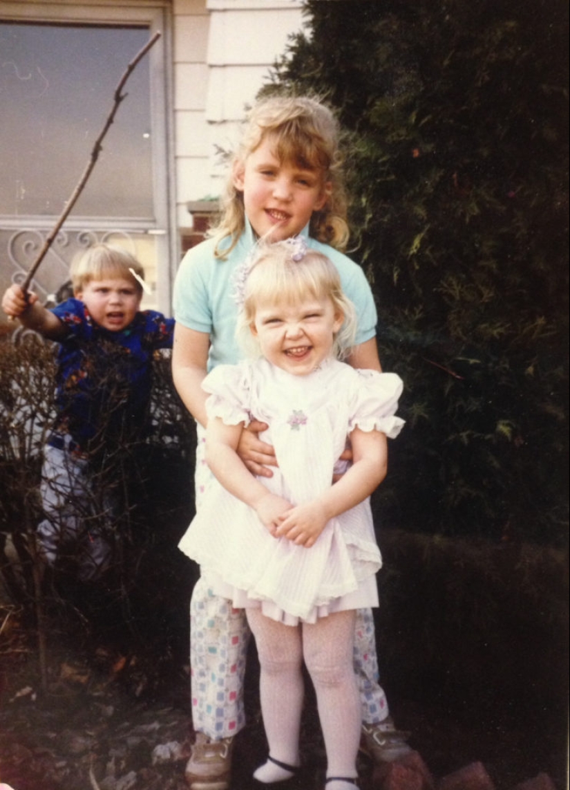 22 photos that perfectly convey what it means to live with brothers and sisters