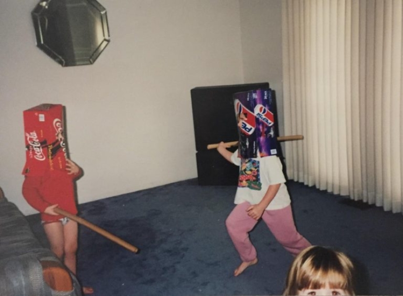 22 photos that perfectly convey what it means to live with brothers and sisters