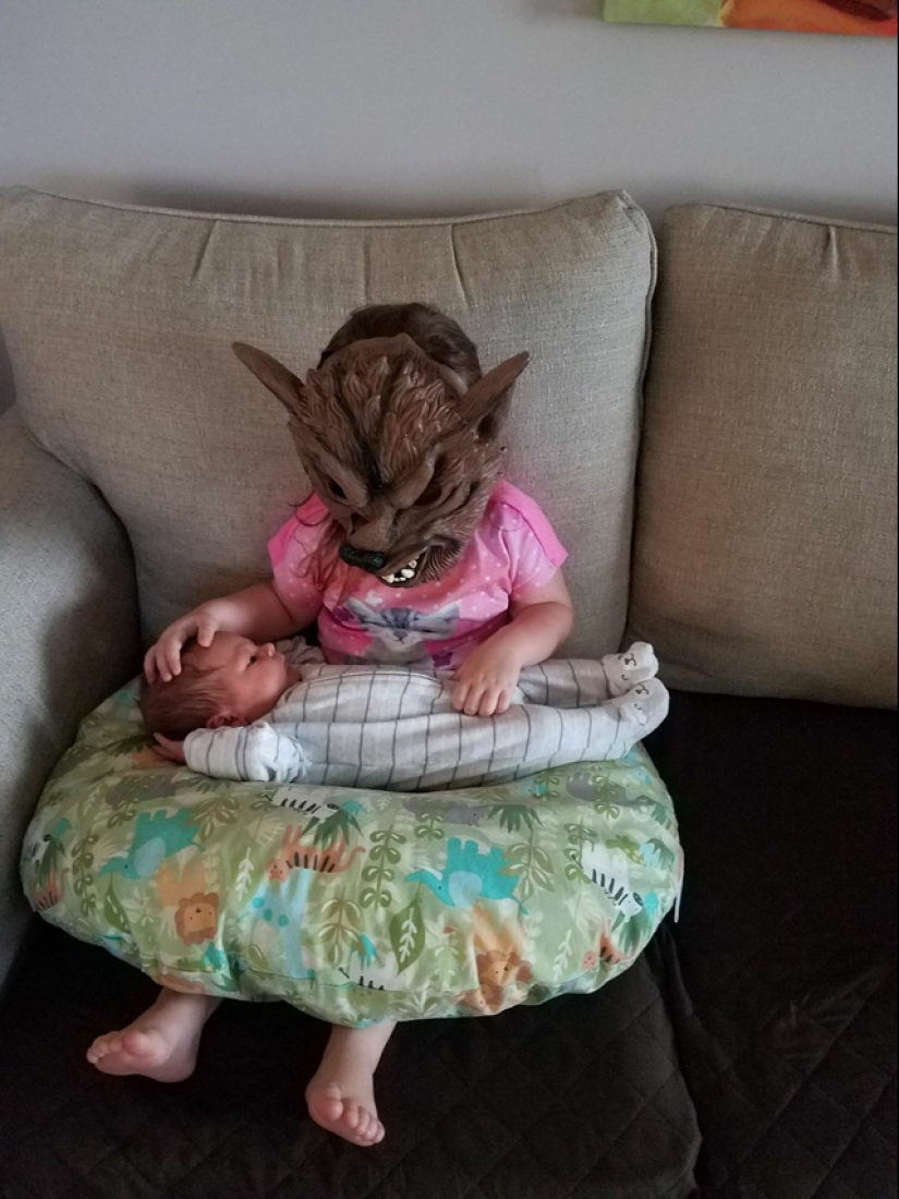 22 photos that perfectly convey what it means to live with brothers and sisters