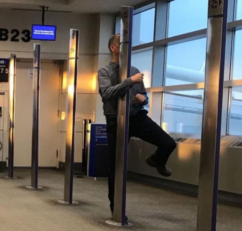 22 strange and ridiculous poses in which these people-yogis were caught