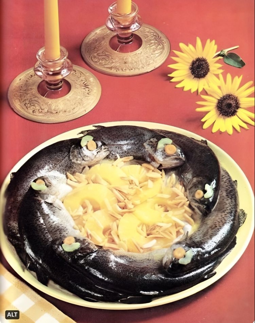 22 stubborn dishes from the past - strange photos from cookbooks of the last century