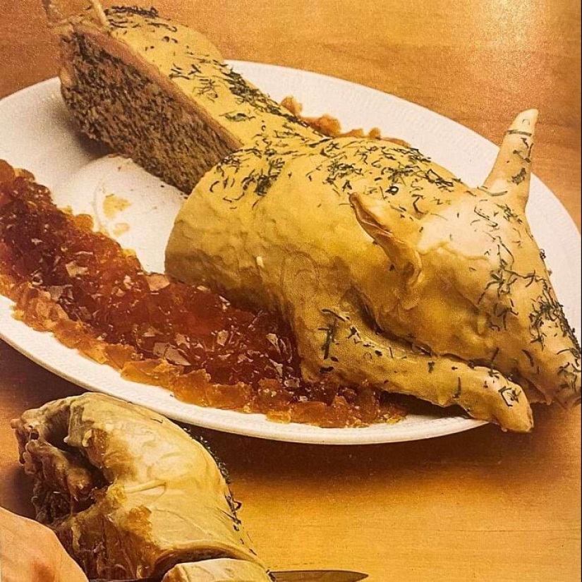 22 stubborn dishes from the past - strange photos from cookbooks of the last century