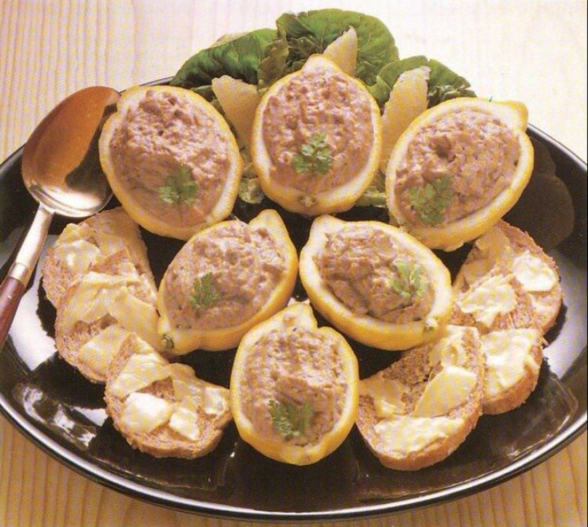 22 stubborn dishes from the past - strange photos from cookbooks of the last century