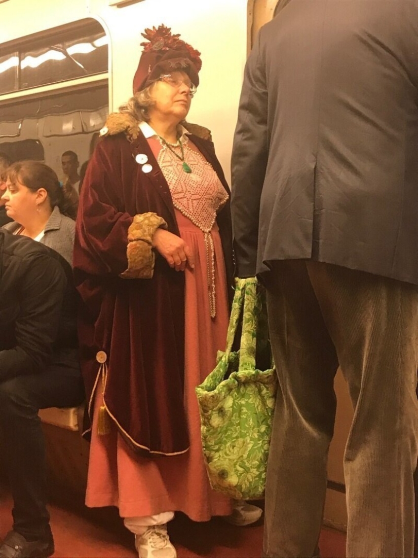 22 stylish passengers of the St. Petersburg metro 22 stylish passengers of the St. Petersburg metro