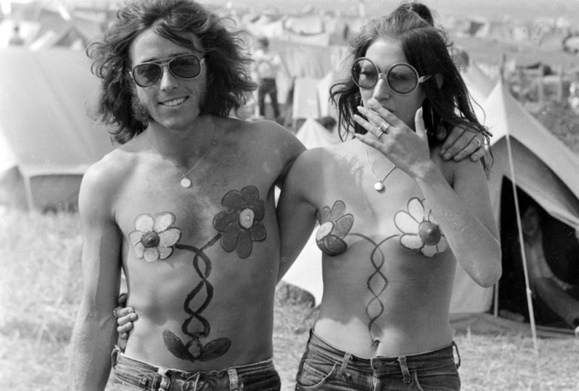 23 fotos muestran lo desinhibidos que eran los hippies