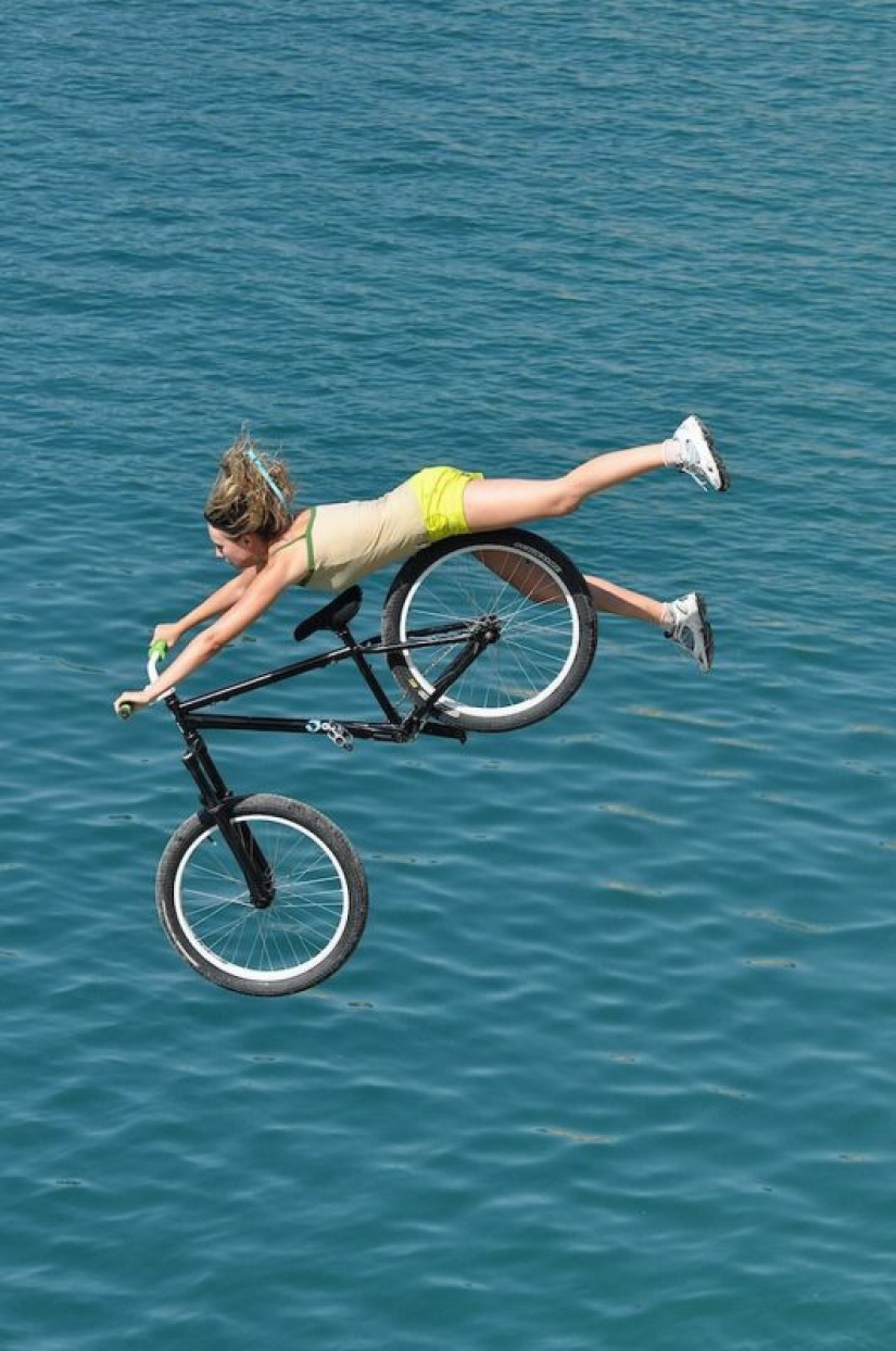 23 pictures taken a second before the inevitable 23 pictures taken a second before the inevitable