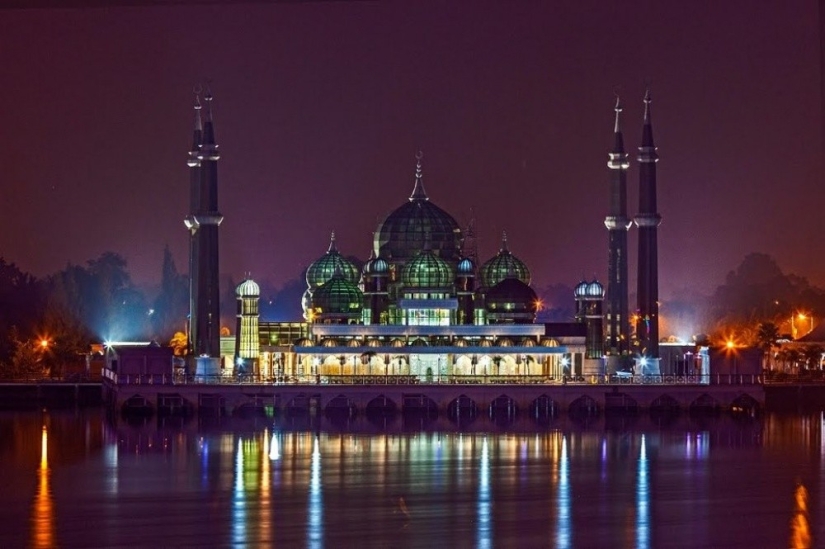 24 unique temples of the world, the sight of which takes your breath away
