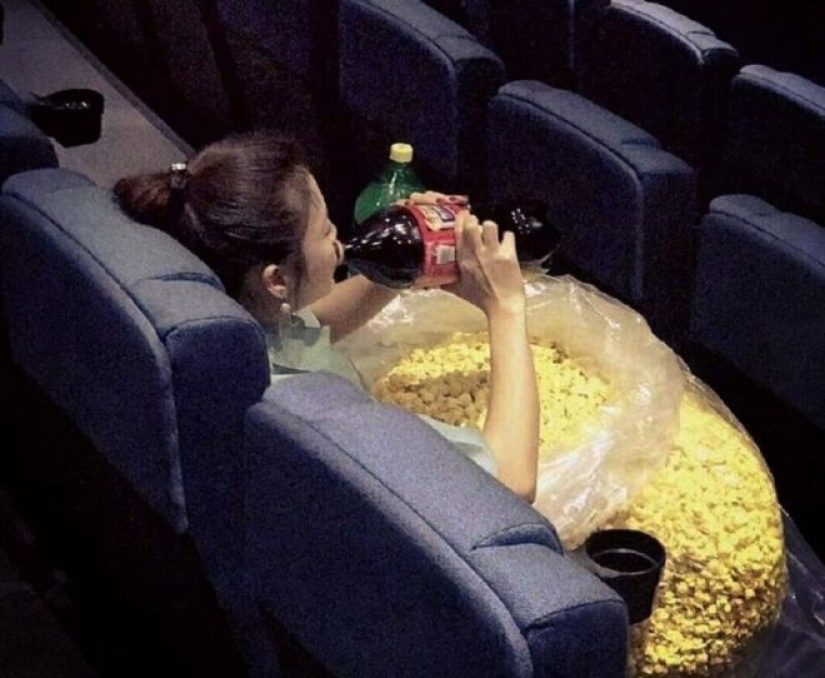 25 chicas que no han oído hablar de complejos y viven según sus propias reglas 25 chicas que no han oído hablar de complejos y viven según sus propias reglas