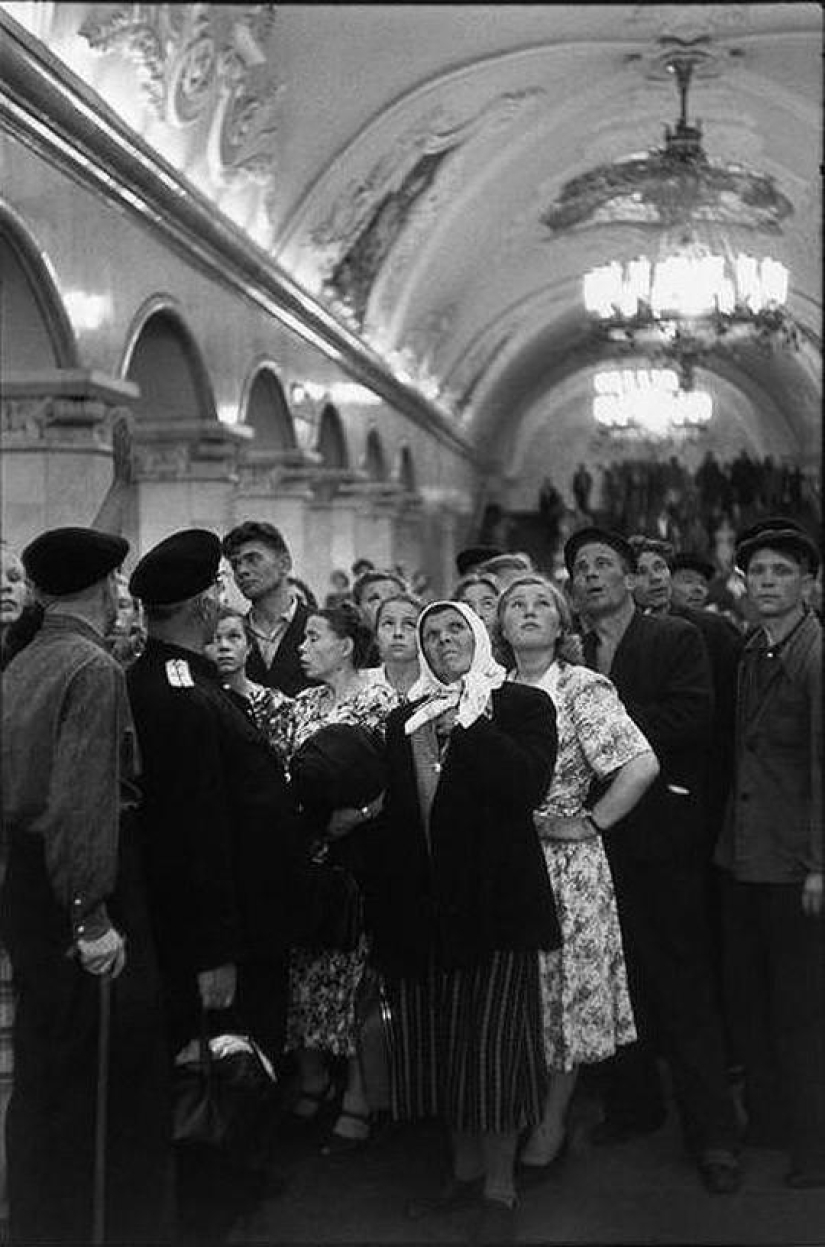 25 frames of Henri Cartier-Bresson about Soviet life in 1954 25 frames of Henri Cartier-Bresson about Soviet life in 1954