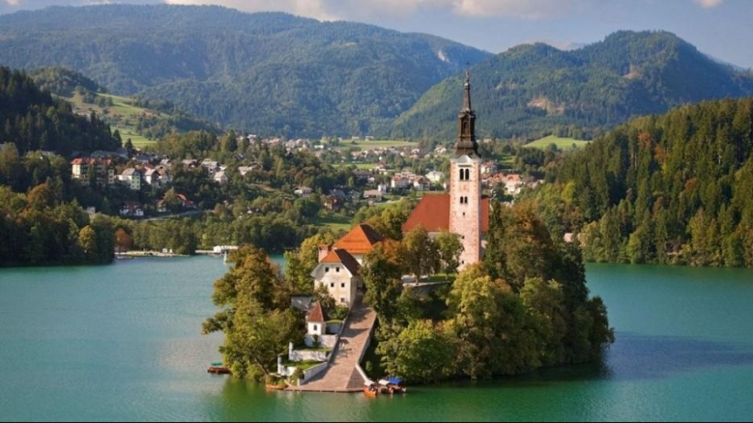 25 heavenly places for introverts