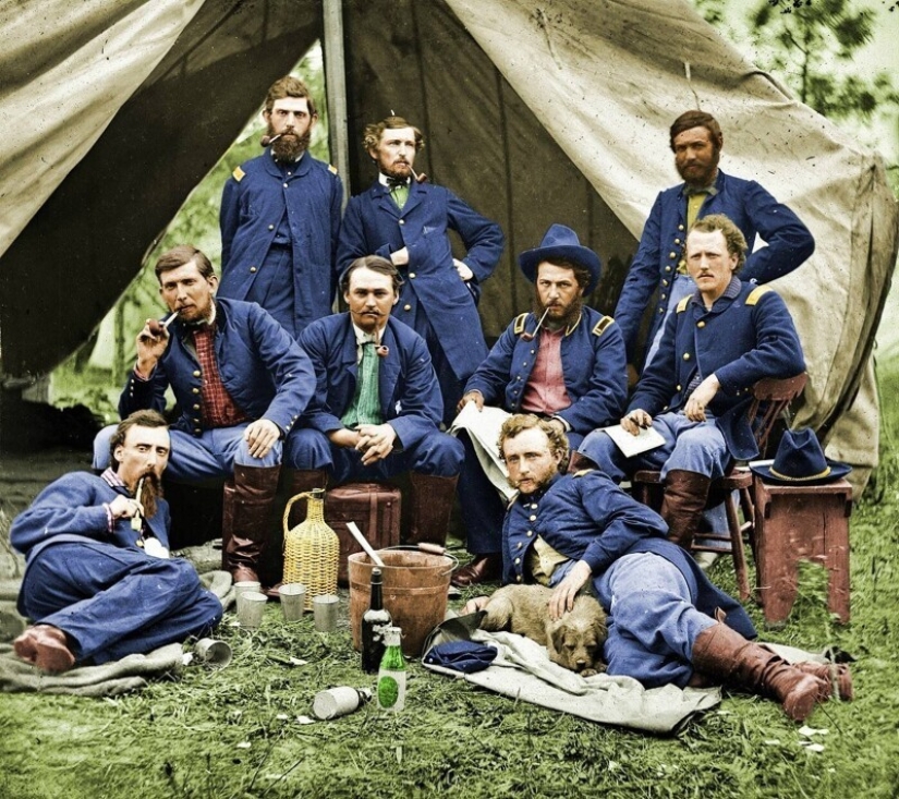 25 historical photos that captured the dramatic moments of the past 25 historical photos that captured the dramatic moments of the past