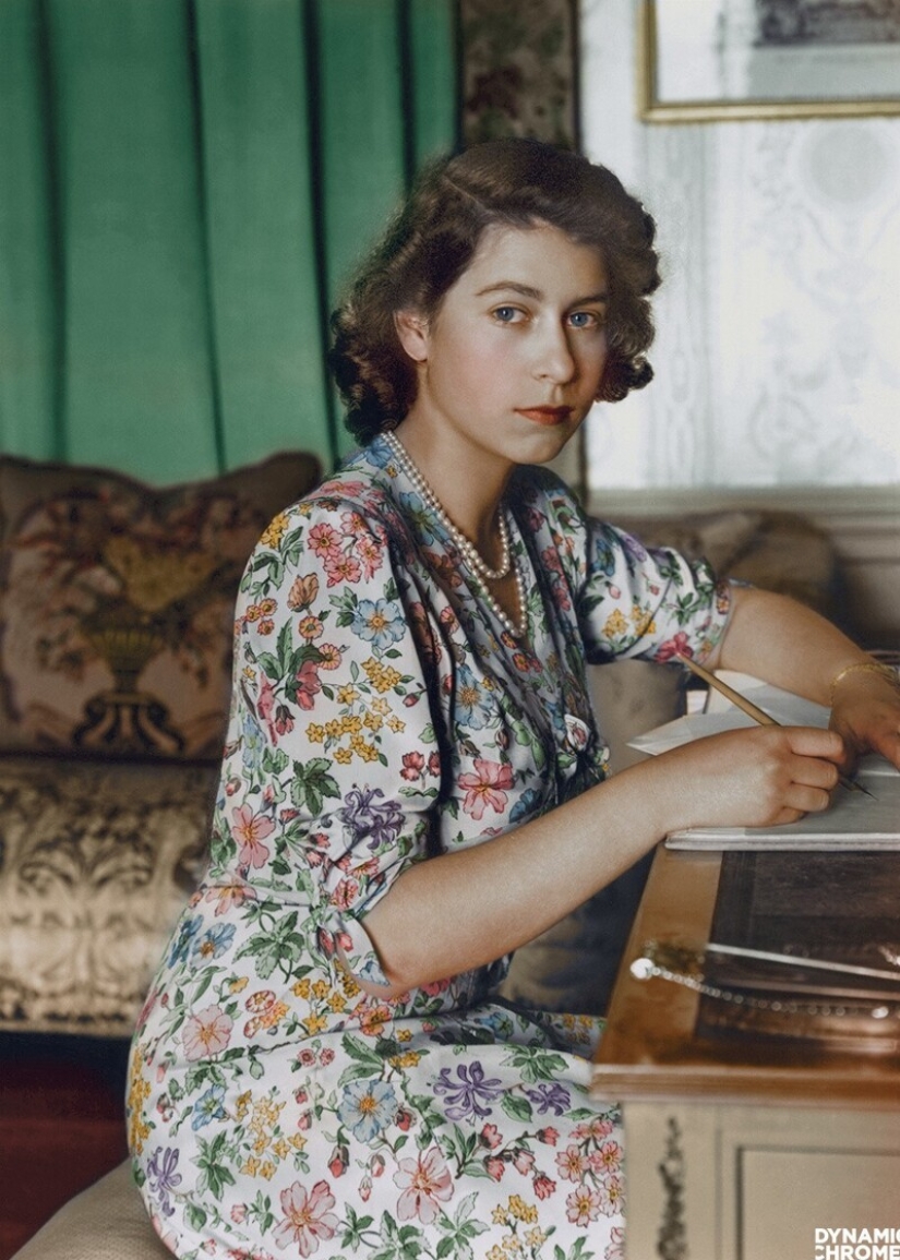 25 historical photos that captured the dramatic moments of the past 25 historical photos that captured the dramatic moments of the past