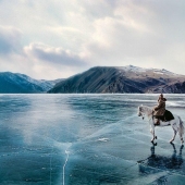 25 most beautiful places where no one will bother you