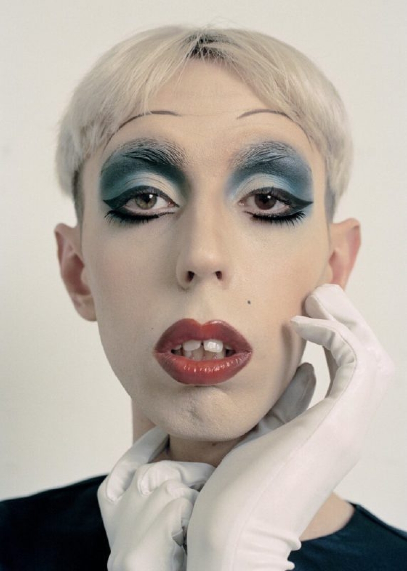 25 people with unique faces that attract and repel at the same time