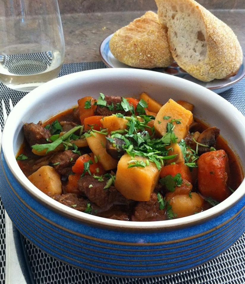 25 platos nacionales increíblemente deliciosos que son una visita obligada