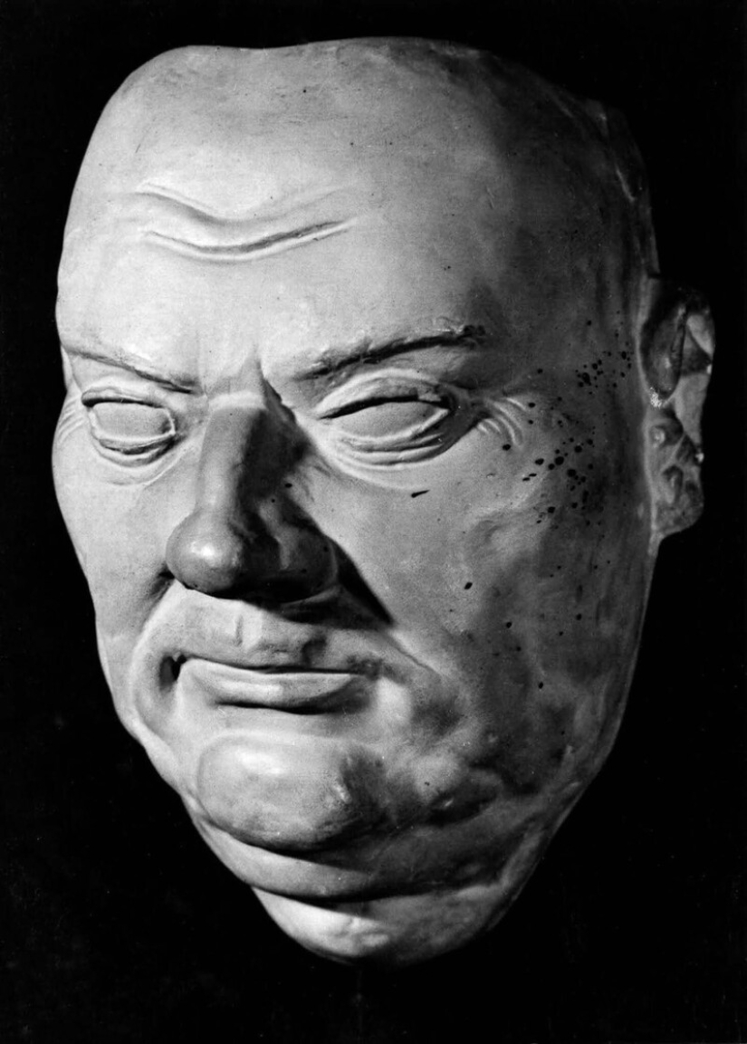 26 la muerte de las máscaras de los famosos personajes históricos 26 la muerte de las máscaras de los famosos personajes históricos