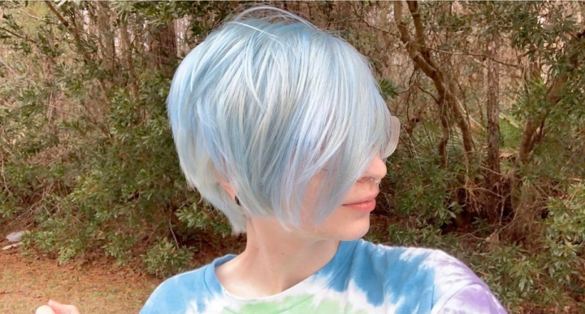 27 photos of girls who ventured into bright hair coloring 27 photos of girls who ventured into bright hair coloring