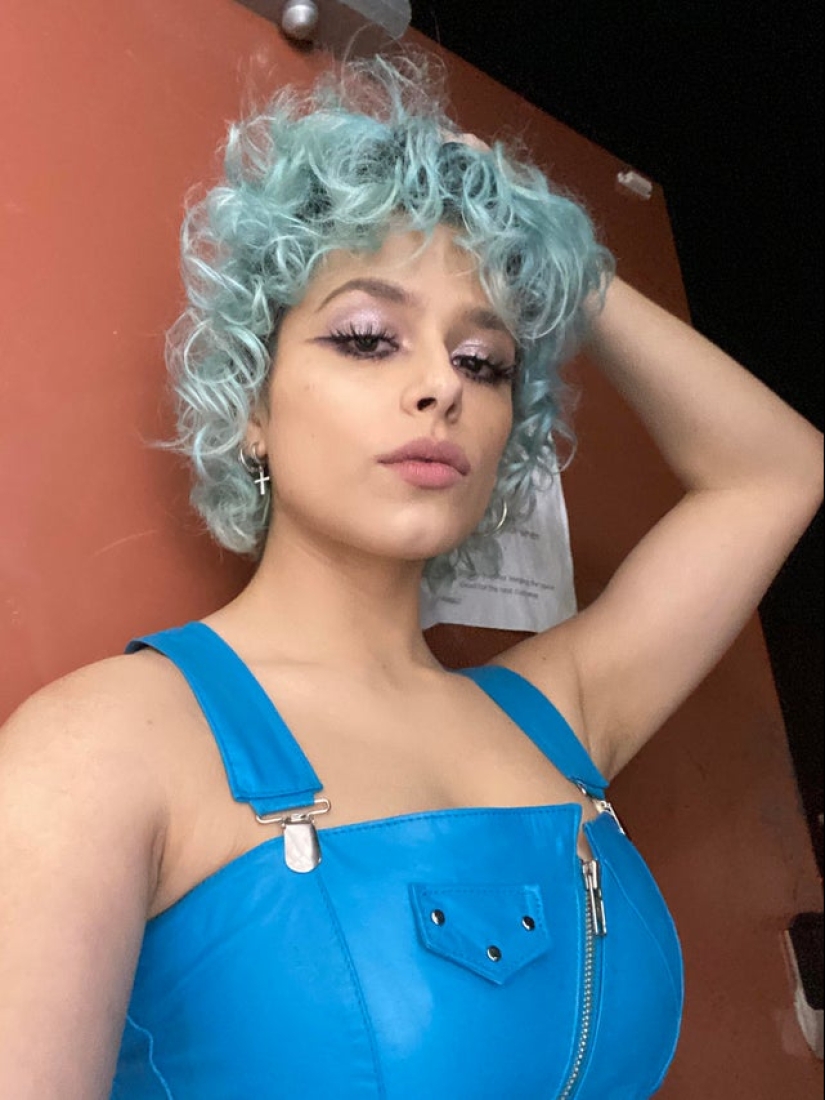 27 photos of girls who ventured into bright hair coloring 27 photos of girls who ventured into bright hair coloring