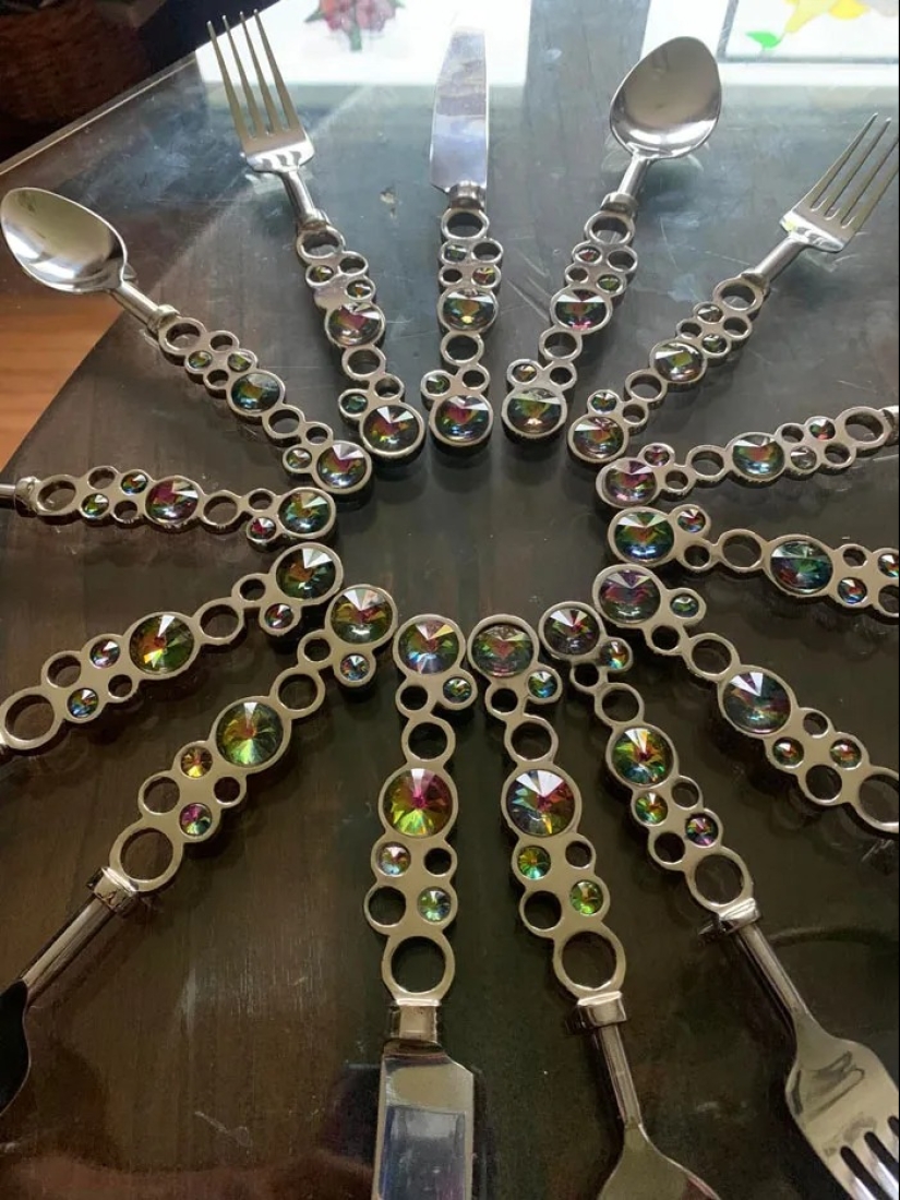 30 cool purchases from commissions, flea markets and sales