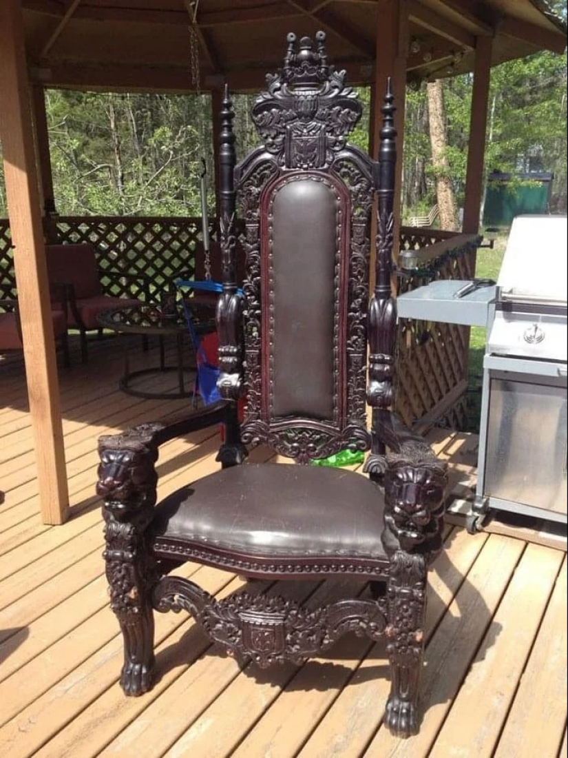 30 cool purchases from commissions, flea markets and sales