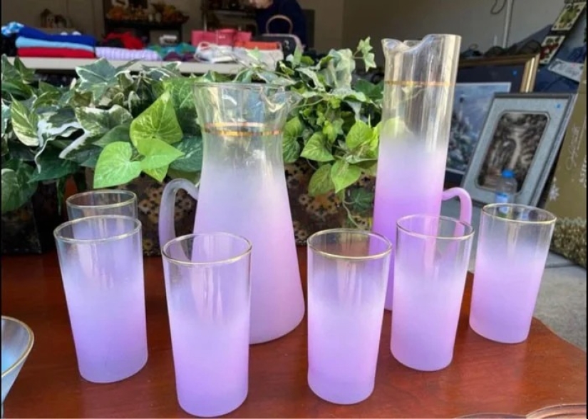 30 cool purchases from commissions, flea markets and sales