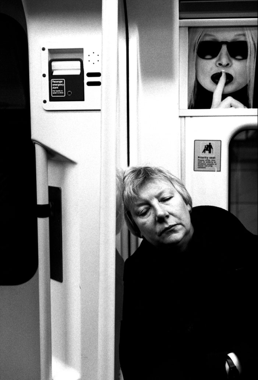 30 frames of street photography with perfect timing