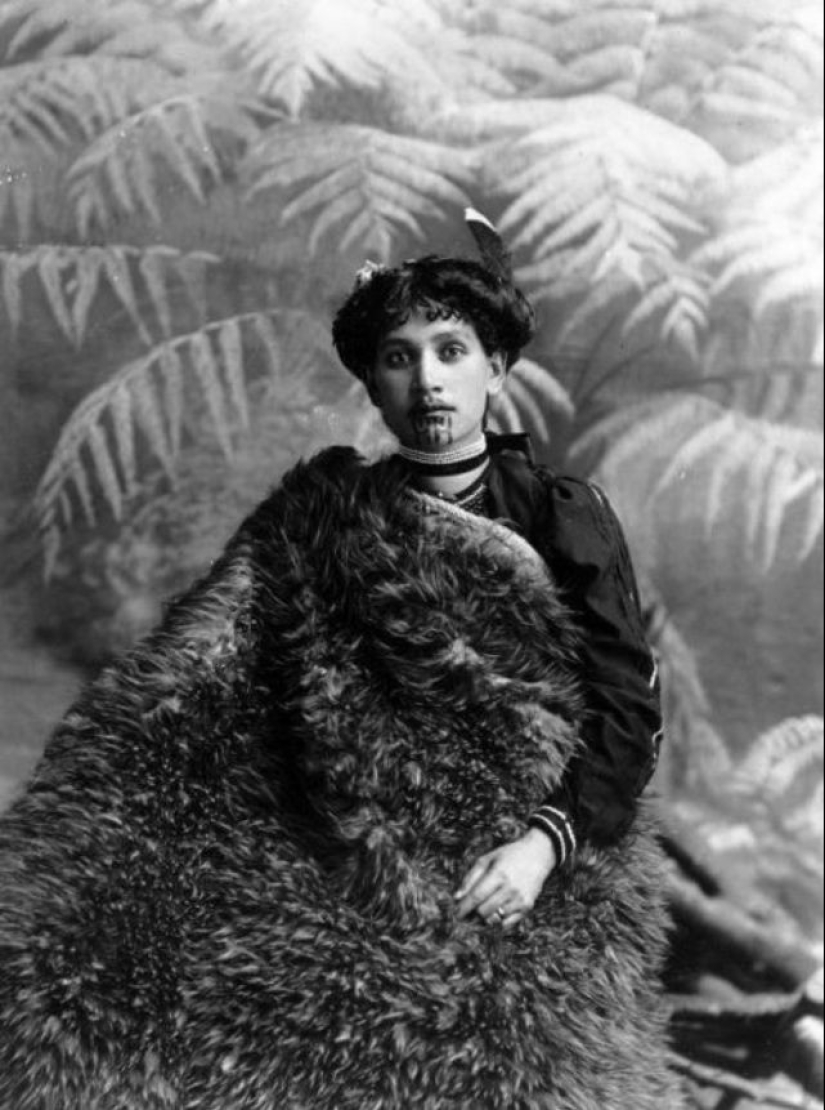 30 increíbles retratos de las mujeres Maoríes con tatuajes tradicionales