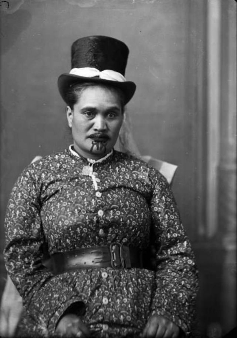 30 increíbles retratos de las mujeres Maoríes con tatuajes tradicionales