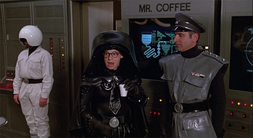 30 interesting details in movies and cartoons that you have never noticed