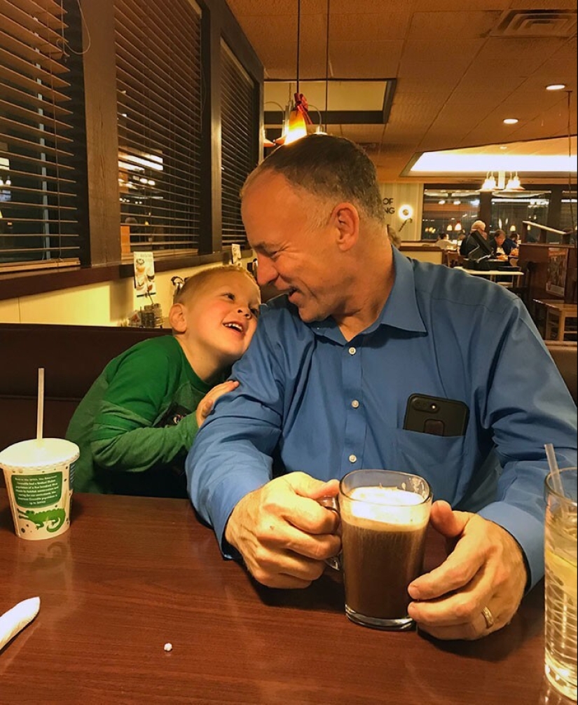 30 Photos Capturing the Power of a Father's Love and Devotion