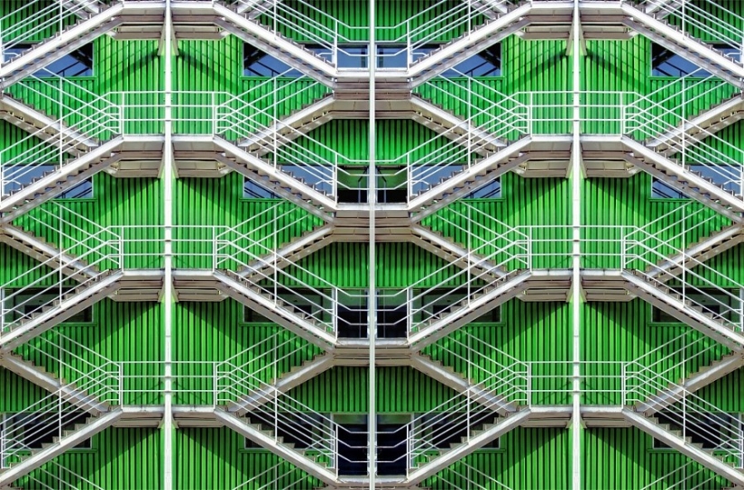 30 photos harmonious with perfect symmetry