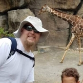 30 photos that prove why you shouldn't trust strangers to be a photographer