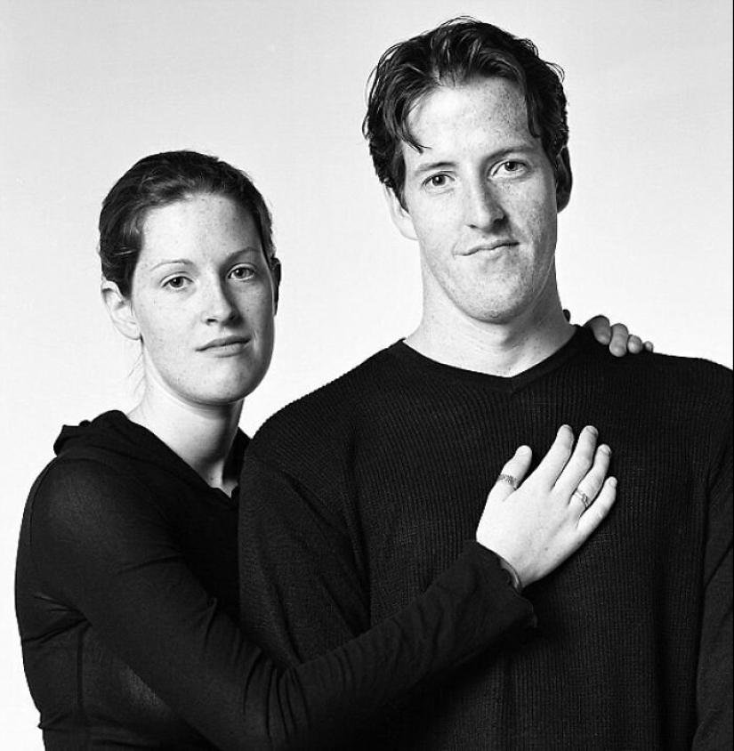 30 retratos de personas no relacionadas por sangre, pero muy similares entre sí