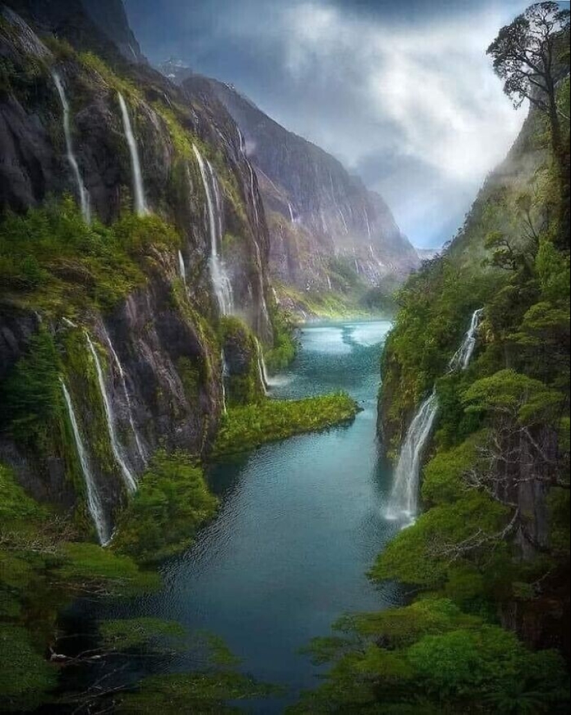 30 stunningly beautiful places on Earth