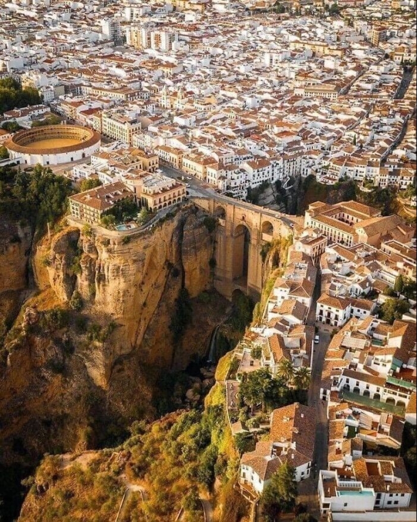 30 stunningly beautiful places on Earth