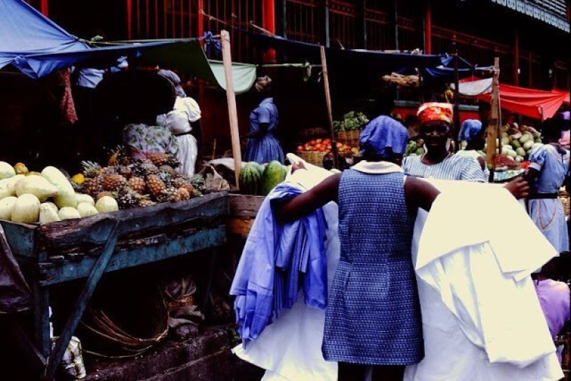 31 color photographs documenting life in Haiti in the 1970s 31 color photographs documenting life in Haiti in the 1970s