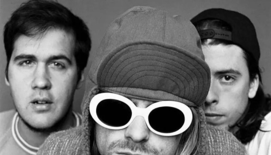 33 rare behind the scenes photos of the legendary personalities from the greatest music photographers 33 rare behind the scenes photos of the legendary personalities from the greatest music photographers