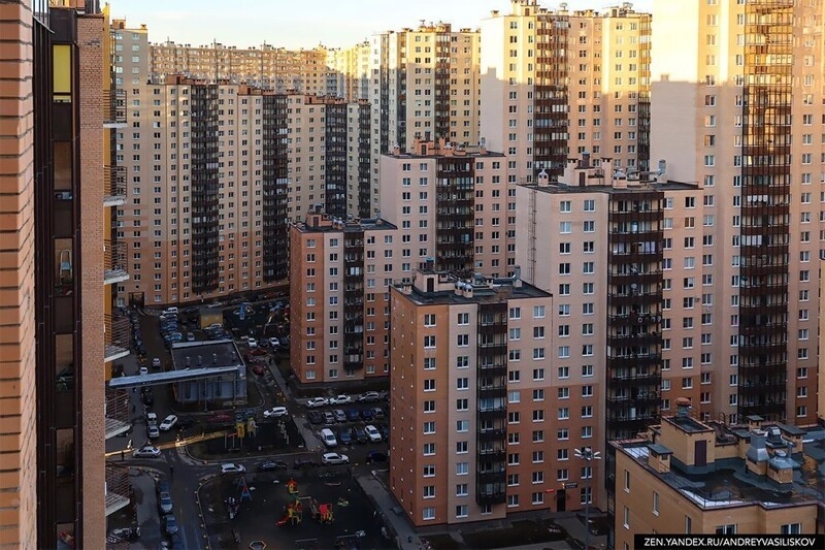 35 entradas, 3708 apartamentos: cómo se ve el gigante man-maker en San Petersburgo