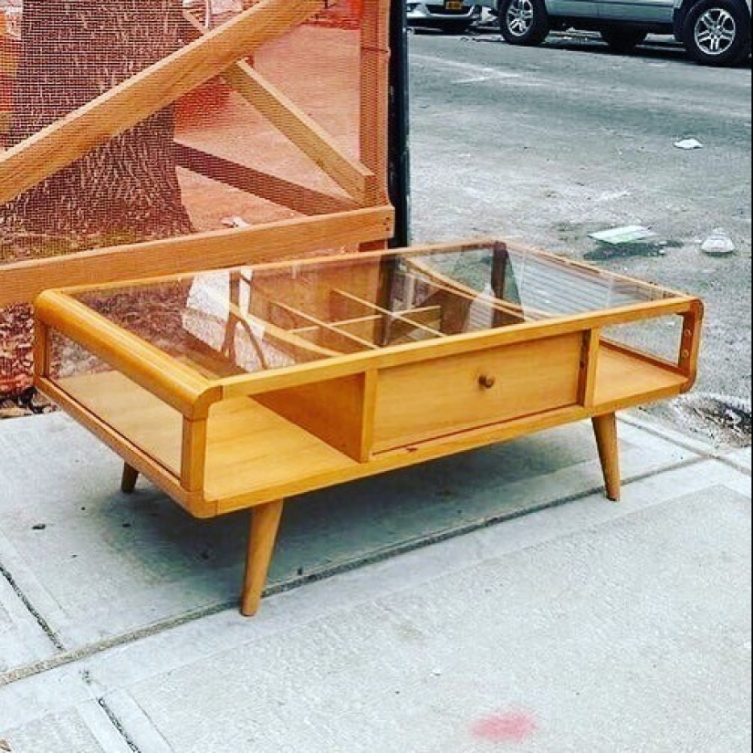 35 gorgeous things that people considered trash and put on the streets of new York 35 gorgeous things that people considered trash and put on the streets of new York