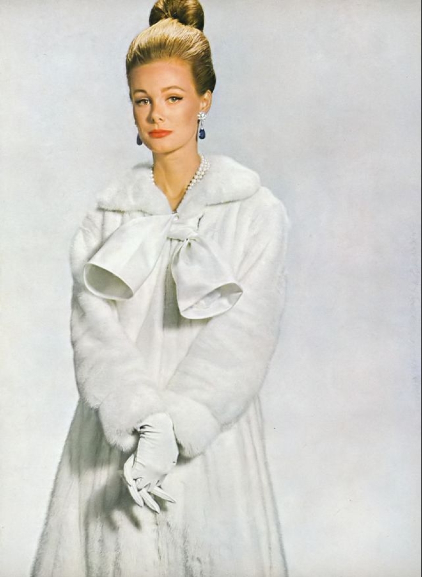 35 stunning photos of the classic model Monique Chevalier of the 1950s and 60s 35 stunning photos of the classic model Monique Chevalier of the 1950s and 60s