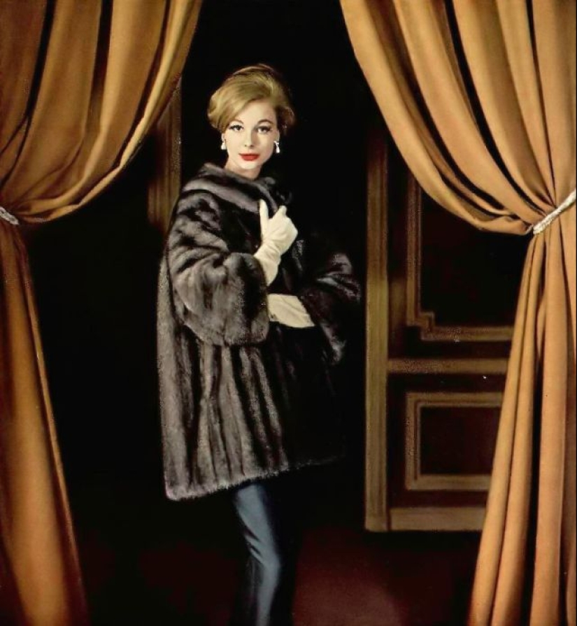 35 stunning photos of the classic model Monique Chevalier of the 1950s and 60s 35 stunning photos of the classic model Monique Chevalier of the 1950s and 60s