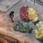 3D drawings of Dutch artist to make people stay 3D drawings of Dutch artist to make people stay