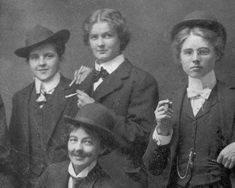 “40 Elefantes”: la historia de la pandilla femenina más atrevida y tenaz de Londres “40 Elefantes”: la historia de la pandilla femenina más atrevida y tenaz de Londres