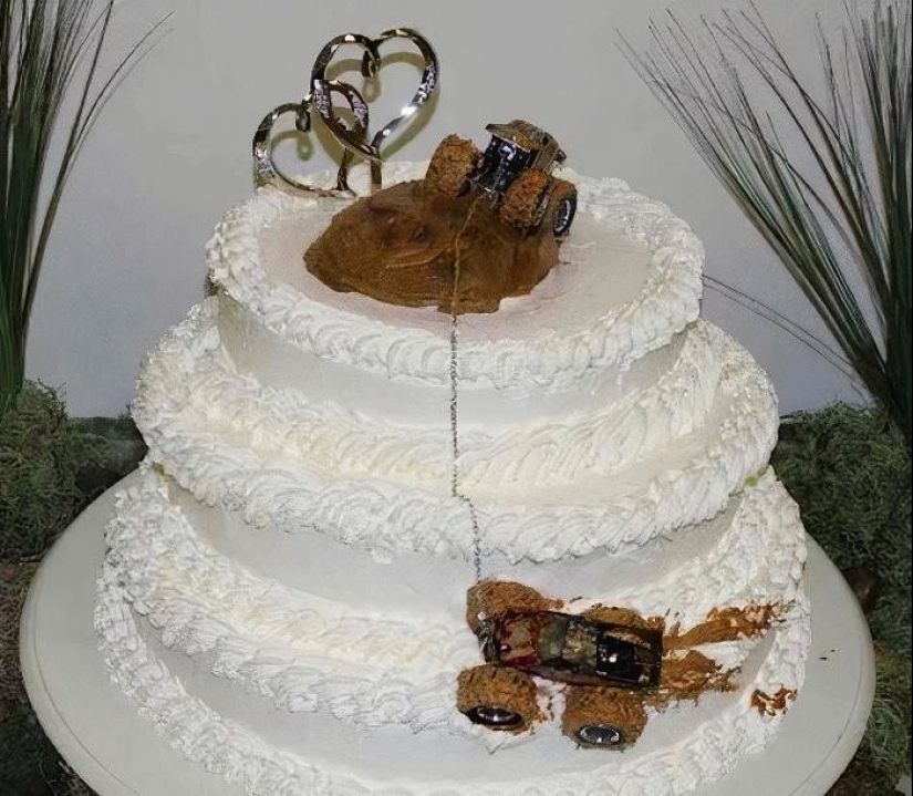 40 funny, and more often simply unsuccessful wedding cakes
