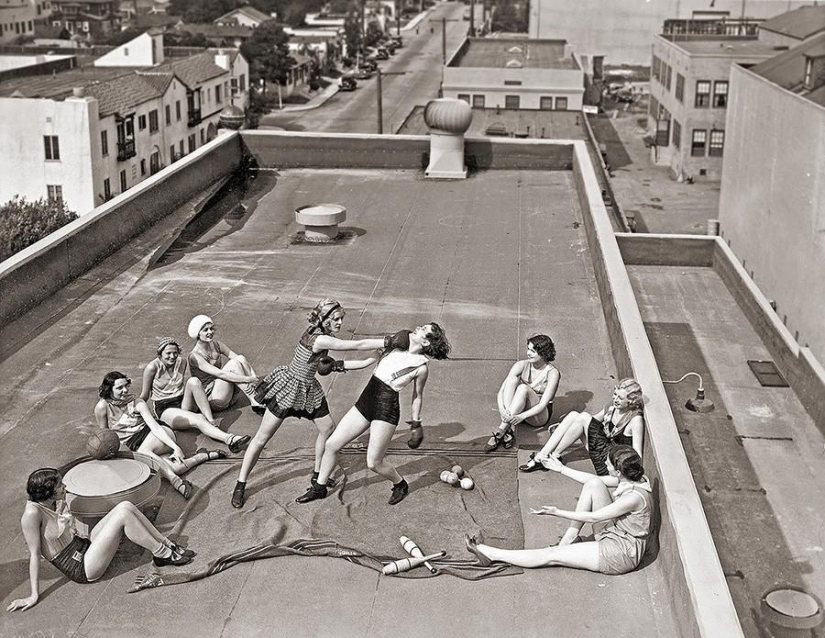 40 vintage photos showing how strange the world used to be