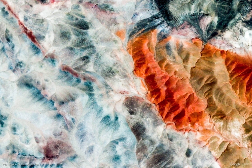 44 amazing abstract images from Google Earth