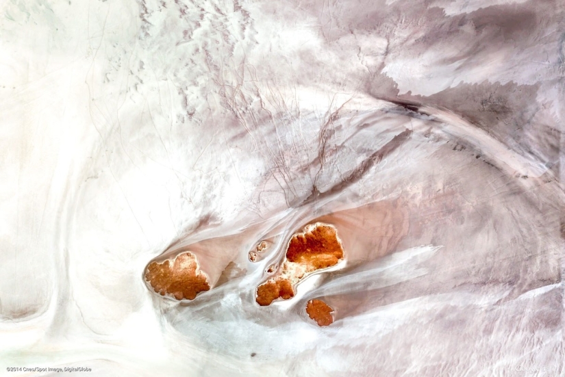 44 amazing abstract images from Google Earth