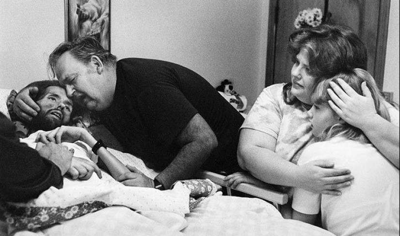 50 bucket pictures that will remind you how important it is to love your loved ones