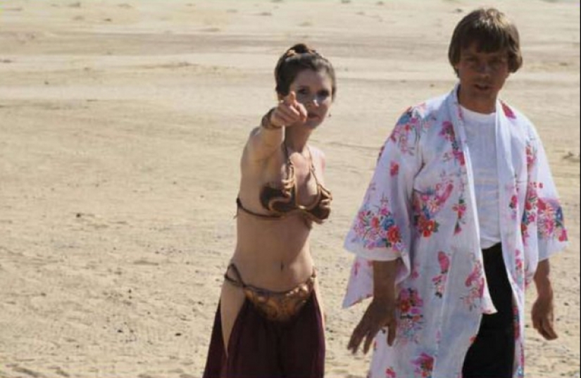 50 Rare Photos From the Set of Star Wars: Episode VI: Return of the Jedi 50 Rare Photos From the Set of Star Wars: Episode VI: Return of the Jedi